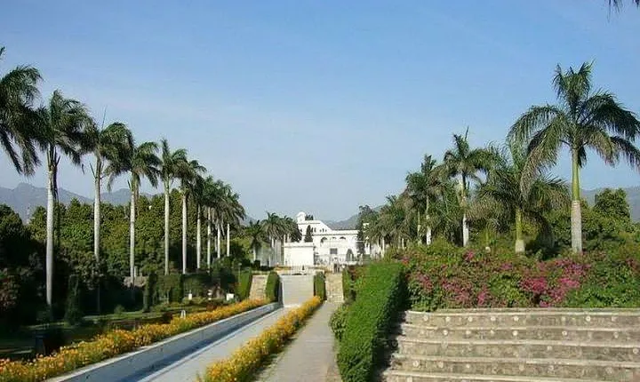 One Day Chandigarh Tour from Delhi