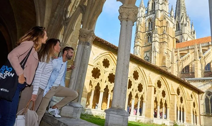 Biarritz and French Basque coast small group tour lunch included