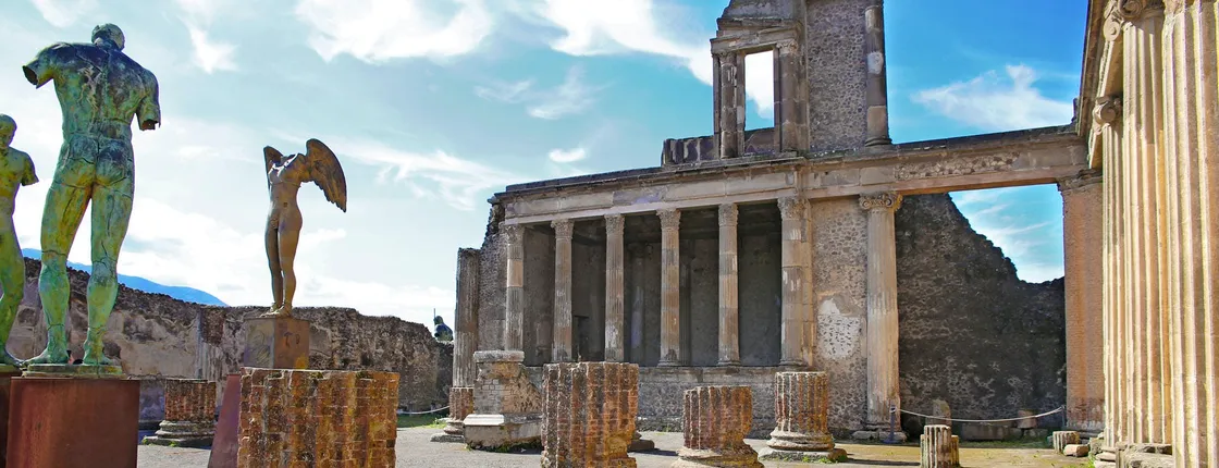 Roundtrip Transfer From Rome to Pompeii with Skip-The-Line Tickets