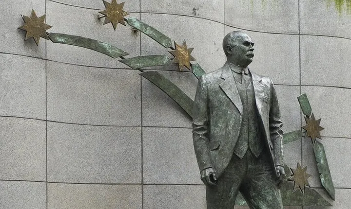 1916 Easter Rising Private Walking Tour with Expert Local Guide