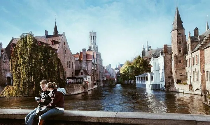 Private 12-hour round transfer to Belgium (Bruges) from Paris