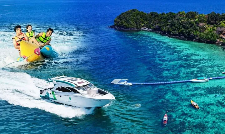 Banana Beach Snorkeling Adventure: A Day in Paradise