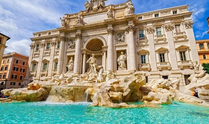 Private Tour with Walking Guide to the Fountains and Squares of Rome