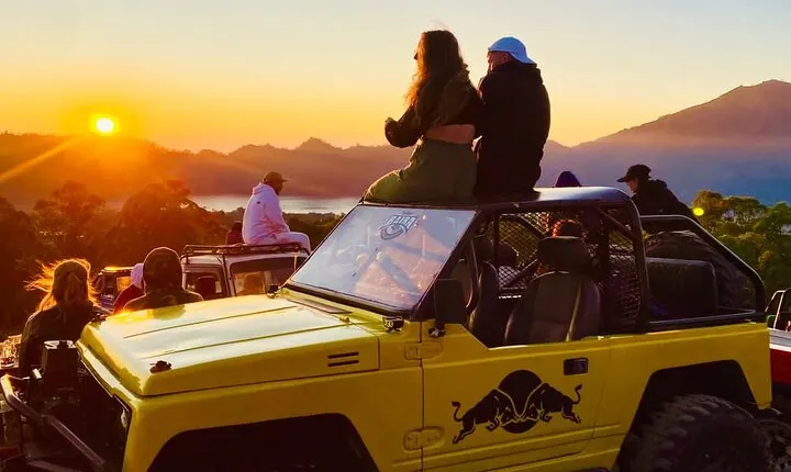 Sunrise Jeep Tour and Hotspring Experience in Batur Kintamani