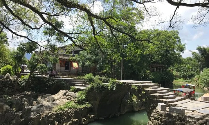 Private Day Tour Huangyao Old Town in Hezhou from Guangzhou by Round-way Train