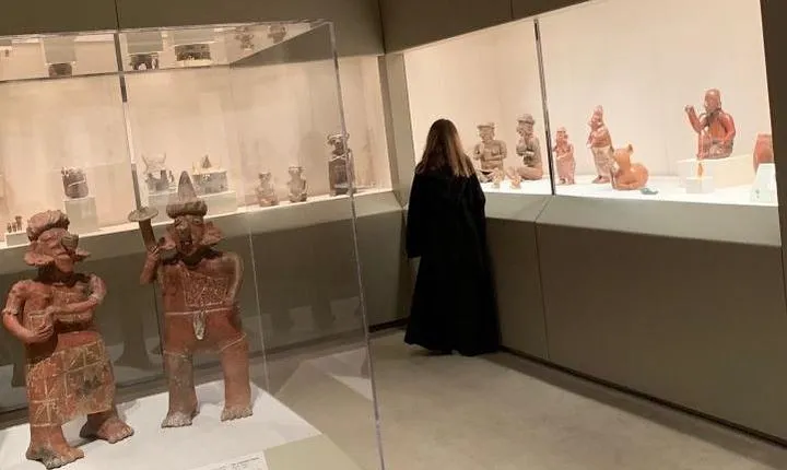 Griffins, Goblet & Gold: An Interactive Magical Arts Museum Tour