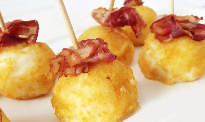 Local Street Food Tour in Market of Florence