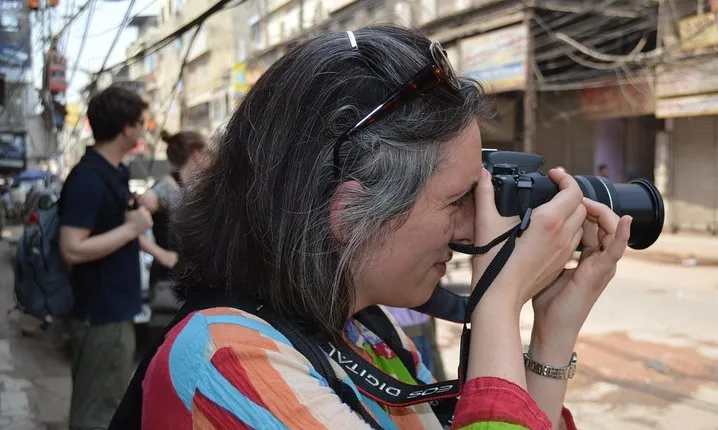 Old Delhi Photography & Food Tour with Rickshaw Ride to Masterji Kee Haveli