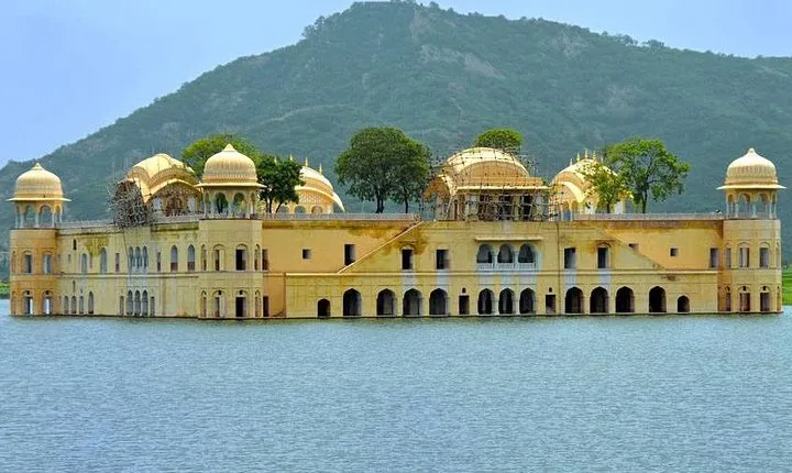 2 Days Guided Jaipur Tour From Delhi With Hotel, Lunch & Entry Fee (Optional)