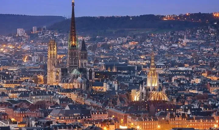 Giverny & Rouen Private Tour from Paris