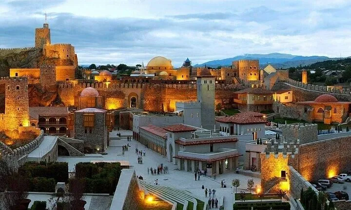 Full Day Private Tour in Vardzia, Rabati and Borjomi with Guide