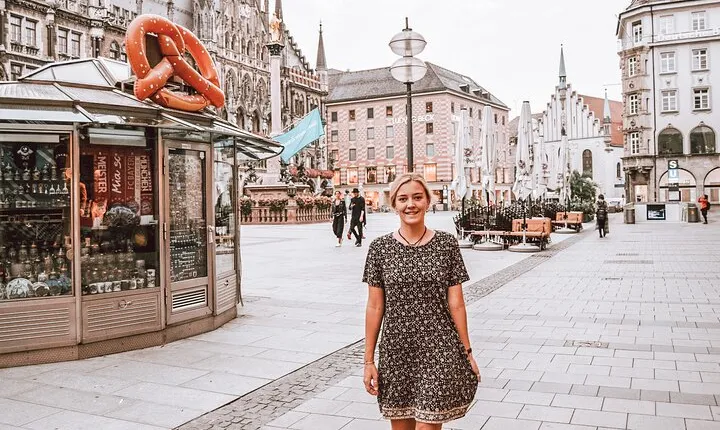 Private History and Culture Munich Tour - English Garden, Marienplatz & more