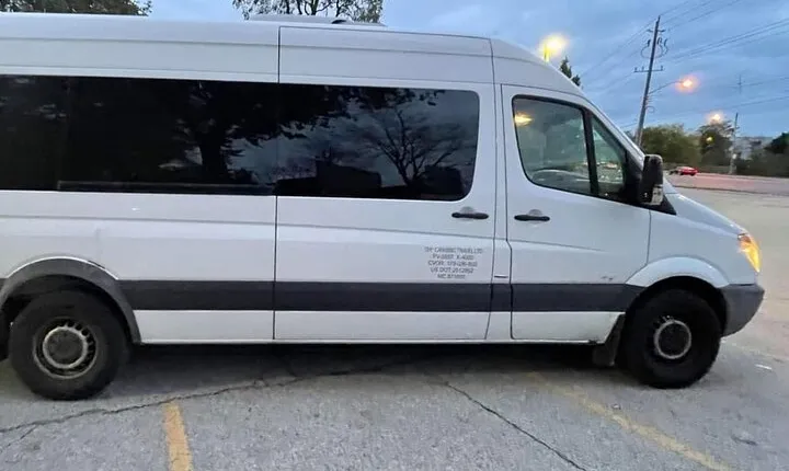 Private Tour or Private Transportation From Toronto Anywhere