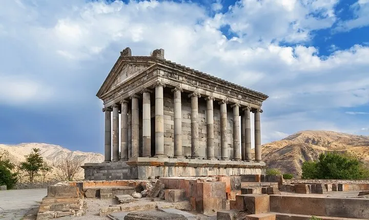 Day trip: Garni, Geghard, Symphony of Stones and Lavash baking