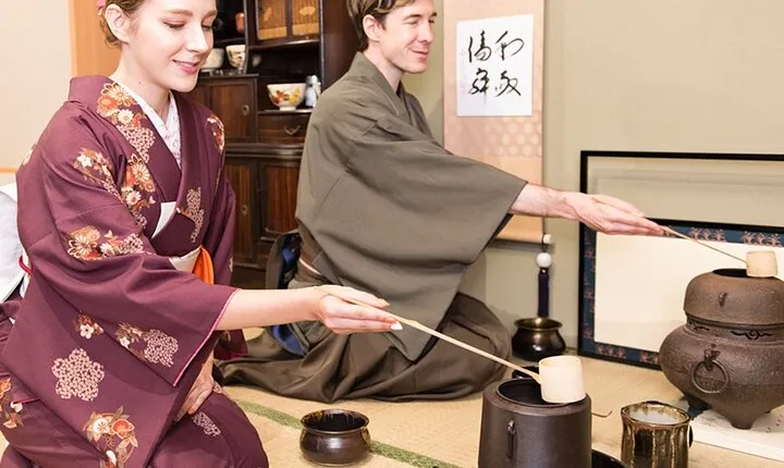 Tokyo Asakusa Tea Ceremony Experience Tour with Licensed Guide