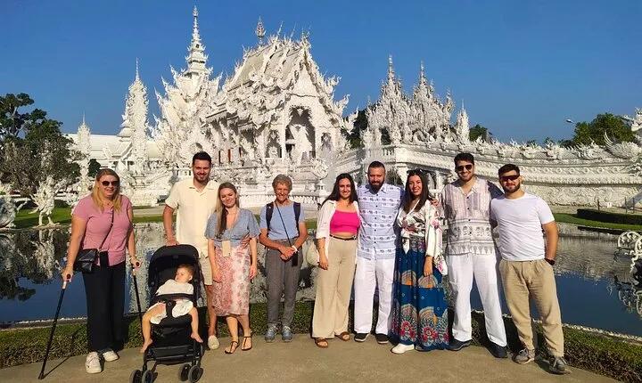 Chiang Rai:Guided Highlights Full-Day Tour-FREE LUNCH BUFFET