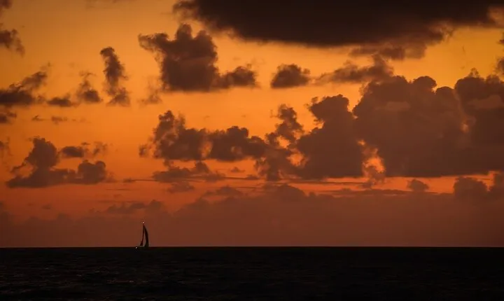 Waikiki Sunset Cruise from Oahu 