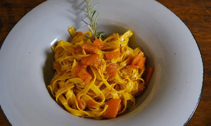 Private Wine & Evo Oil Tasting with Saffron Meal