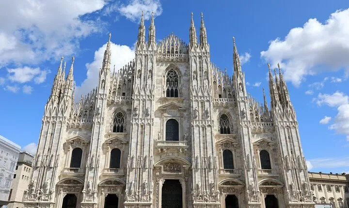 Milan 4hr Private Walking Tour with Certified Guide