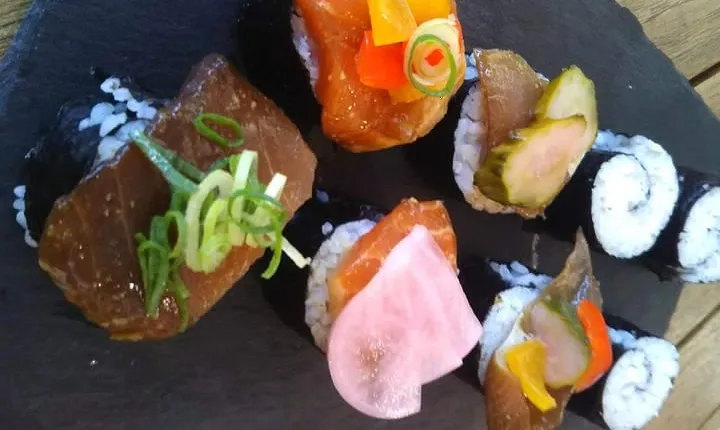 Local HAMA-WINE and Sushi Making Workshop