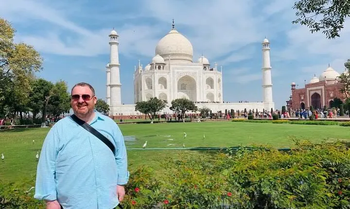 Skip The Line Taj Mahal Sunrise Tour with Complimentary Breakfast