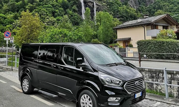 Private Transfer up to 8 Persons from Milano to Venice