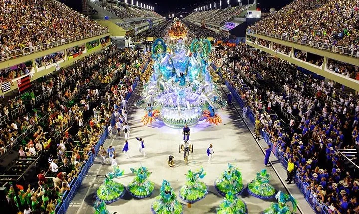 Transfer to Rio Carnival Parade - Sambadrome (Odd sides only)