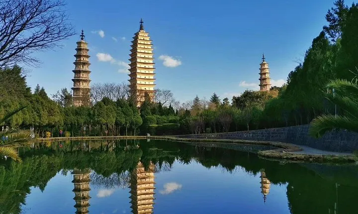 1-Day Dali tour with the Daili old town, Xizhou Village and Three Pagodas