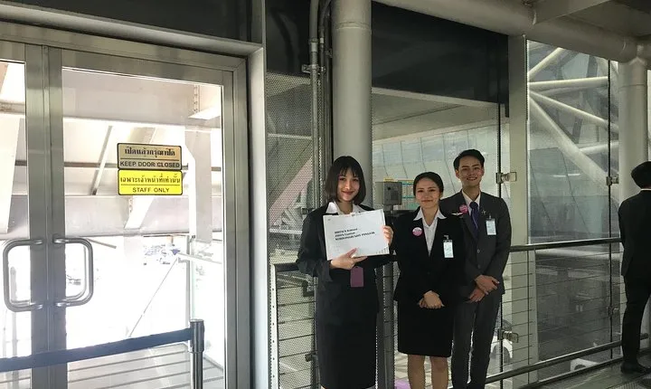 Bangkok Suvaanabhumi Airport: Guide Fasttrack Immigration Service