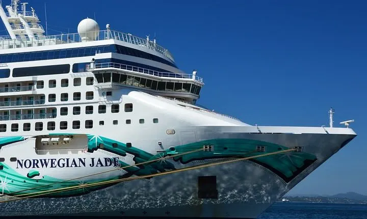 Private transfers to/from Harwich Int'l Cruise Port and London Luton Airport