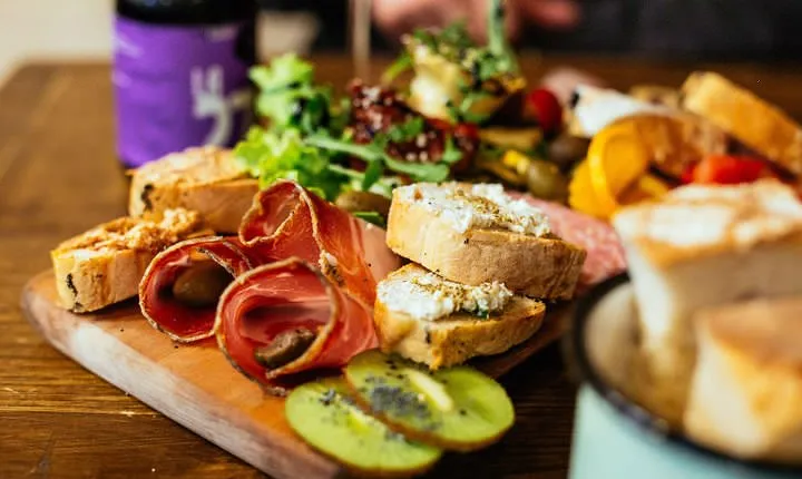 The Award-Winning Private Food Tour of Rome: 6 or 10 Tastings