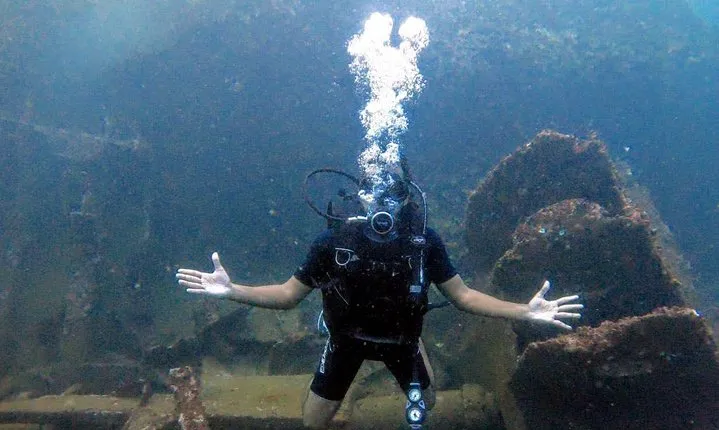 Scuba Diving in Unawatuna