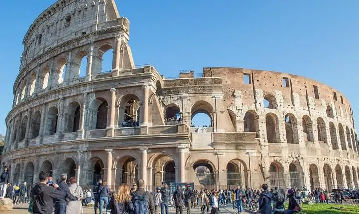 Rome Private Tour: Colosseum Forum & City Highlight