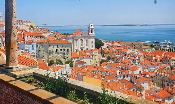 Lisbon Old Town Tuk Tuk Experience