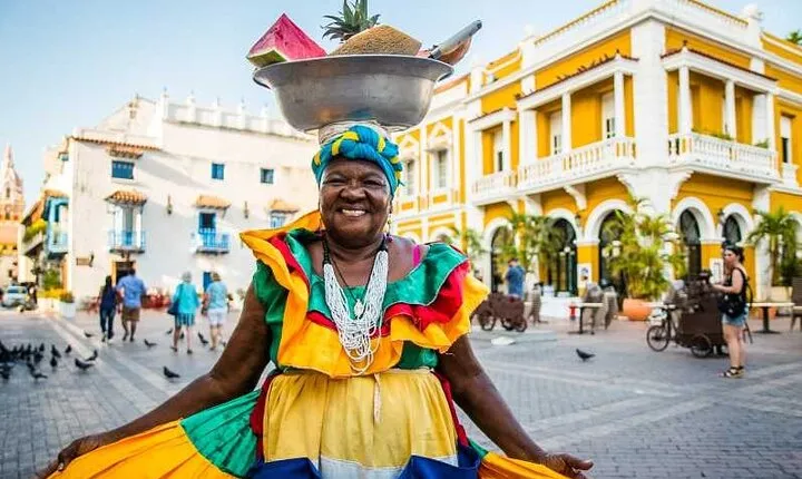 Street Food Crawl in Cartagena, Colombia
