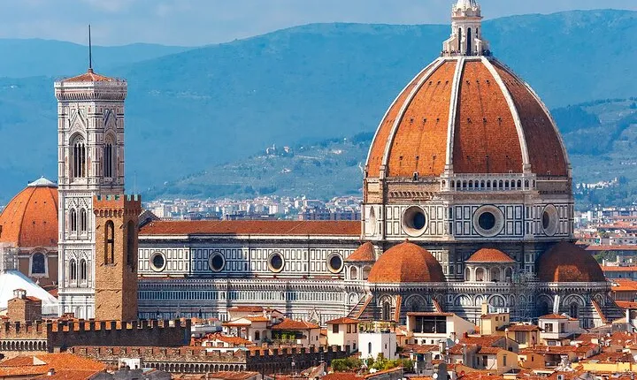 Private Audio Guided Walking Tour in Florence