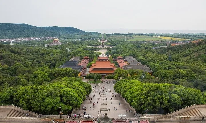 Private Wuxi Day Trip from Nanjing by Bullet Train