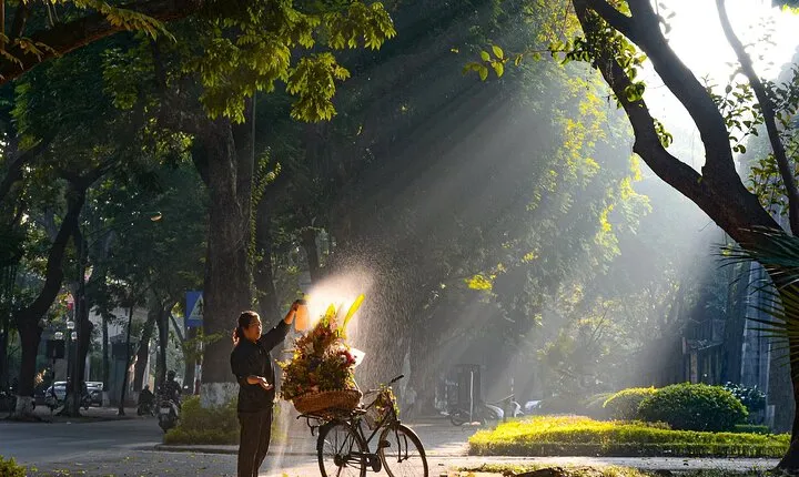 Good Morning Hanoi Private Tour by Motorbike