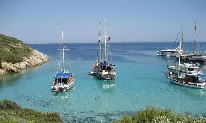 Bodrum Private Gulet Tour with Lunch