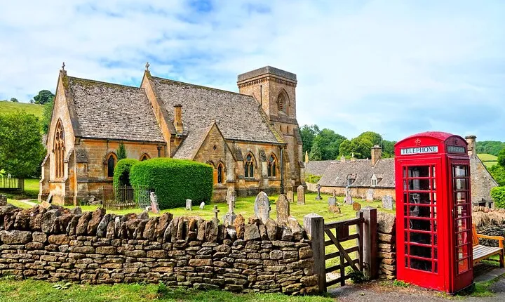 Secret Cotswolds: Private Tour of Picture-Perfect Villages