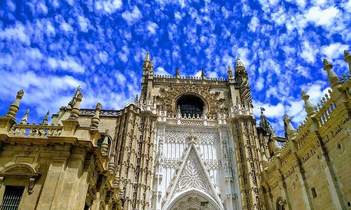 Guided Walking Tour in Seville