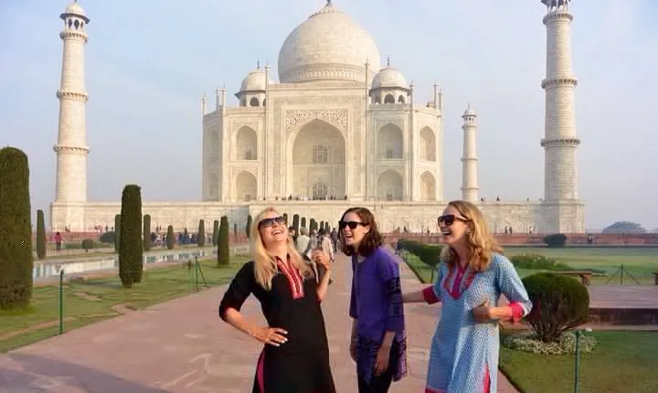 Same Day Taj Mahal Tour by Car from Delhi + Skip The Line Tickets