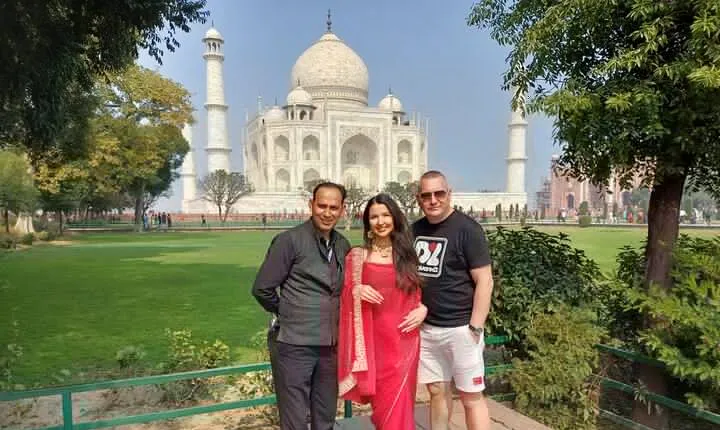 Gurugram to agra Taj Mahal sunrise Tour