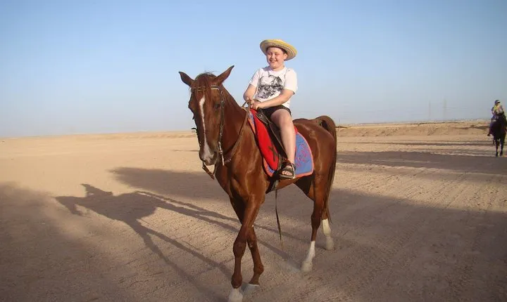 Horse Riding One Hour at Desert With Transfer - Sharm El Sheikh