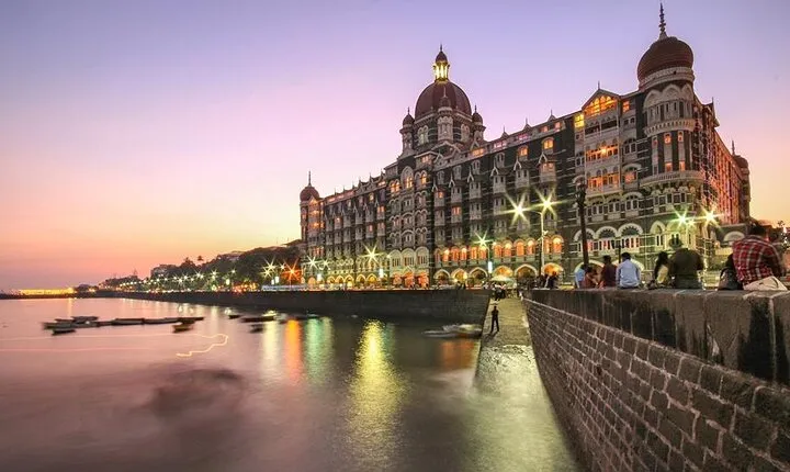 Experience the Vibrant and Exciting Nightlife of Mumbai