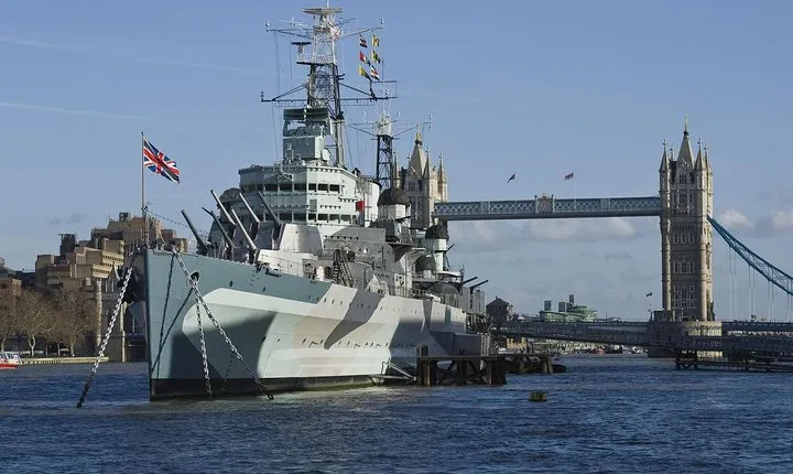 Go On-Board HMS Belfast & See London's 30+ Sights Tour