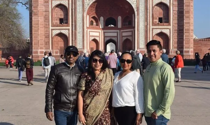 Taj Mahal same day tour