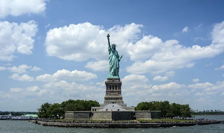 Statue of Liberty Cruise & Choice of 911 Museum OR Statue of Liberty Tour