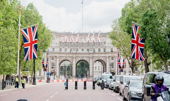 London Walking Tours: Discover History, Culture & Mystery