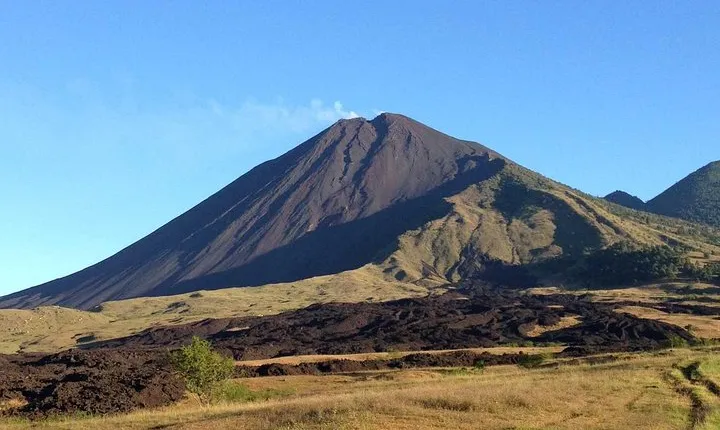 Pacaya Volcano Excursion from Guatemala City